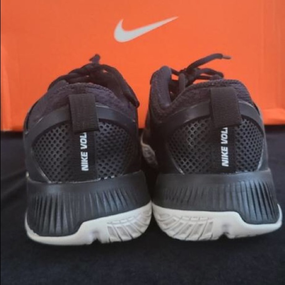 womens nike zoom volleyball shoes